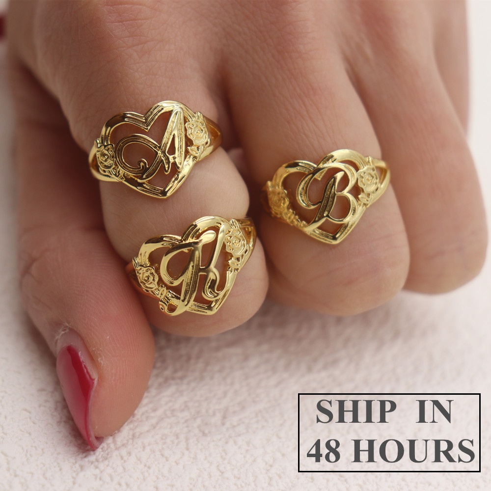 Wedding Z - Anillo ajustable de corazón con iniciales